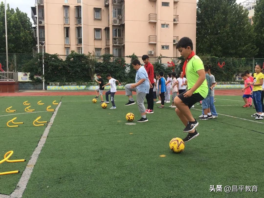 世界中学生足球世界杯,用世界杯的方式打开学校足球联赛