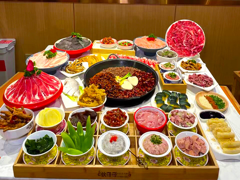 四川串串火锅加盟品牌,自助火锅烧烤一体加盟哪个品牌好