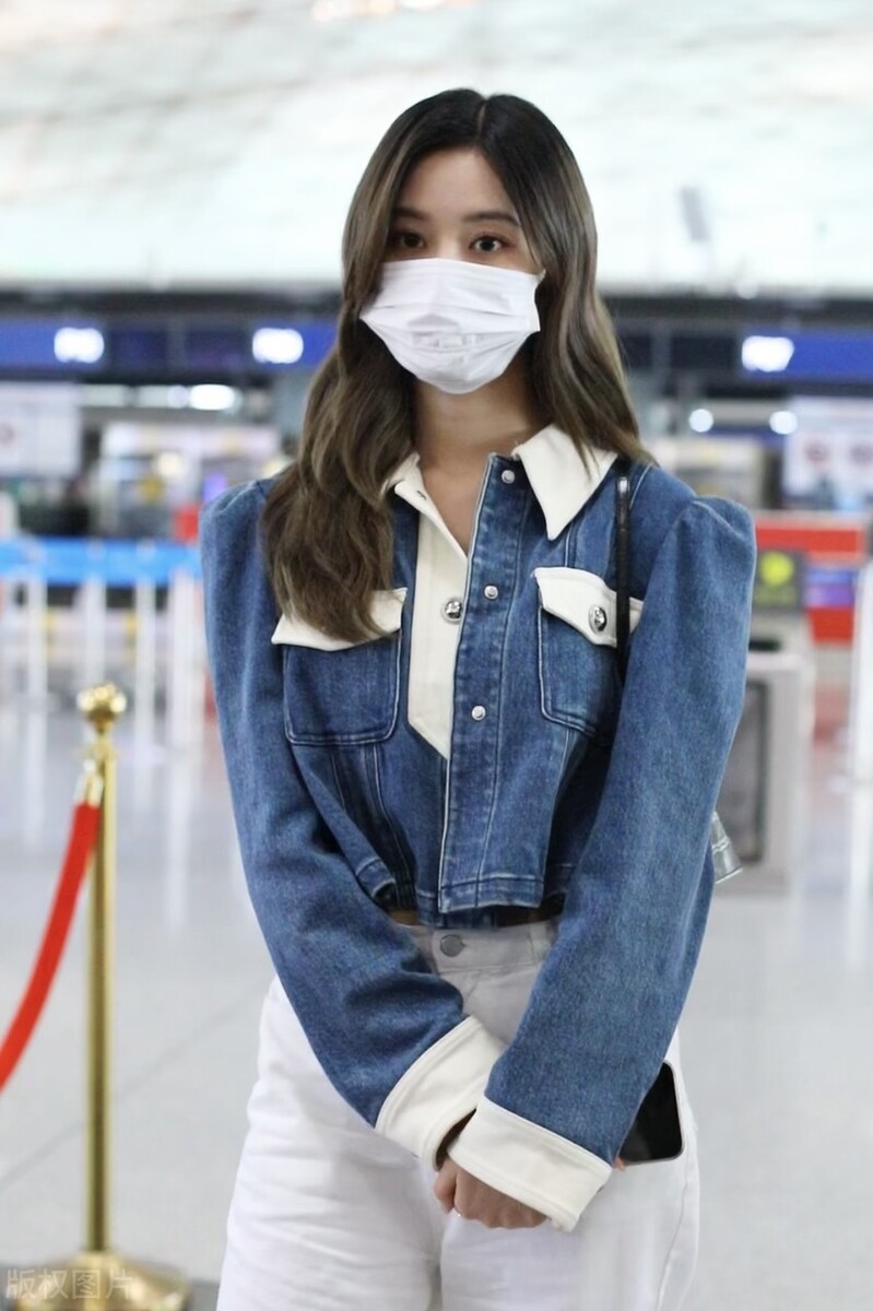 徐艺洋牛仔套装搭配,徐艺洋紧身牛仔裤穿搭