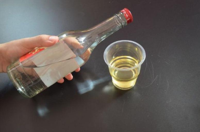 白酒加植物油,纯粮酒里加一滴油会怎样