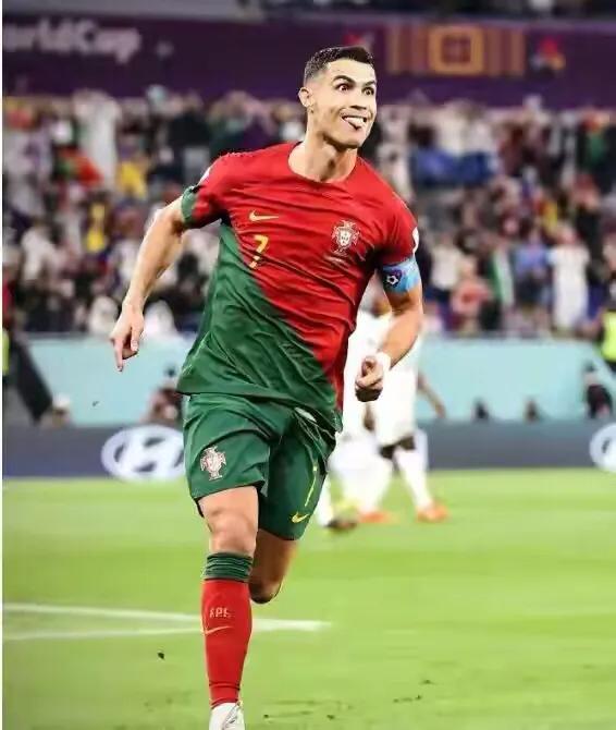 C罗年少轻狂的时候，情感到底有多疯狂？