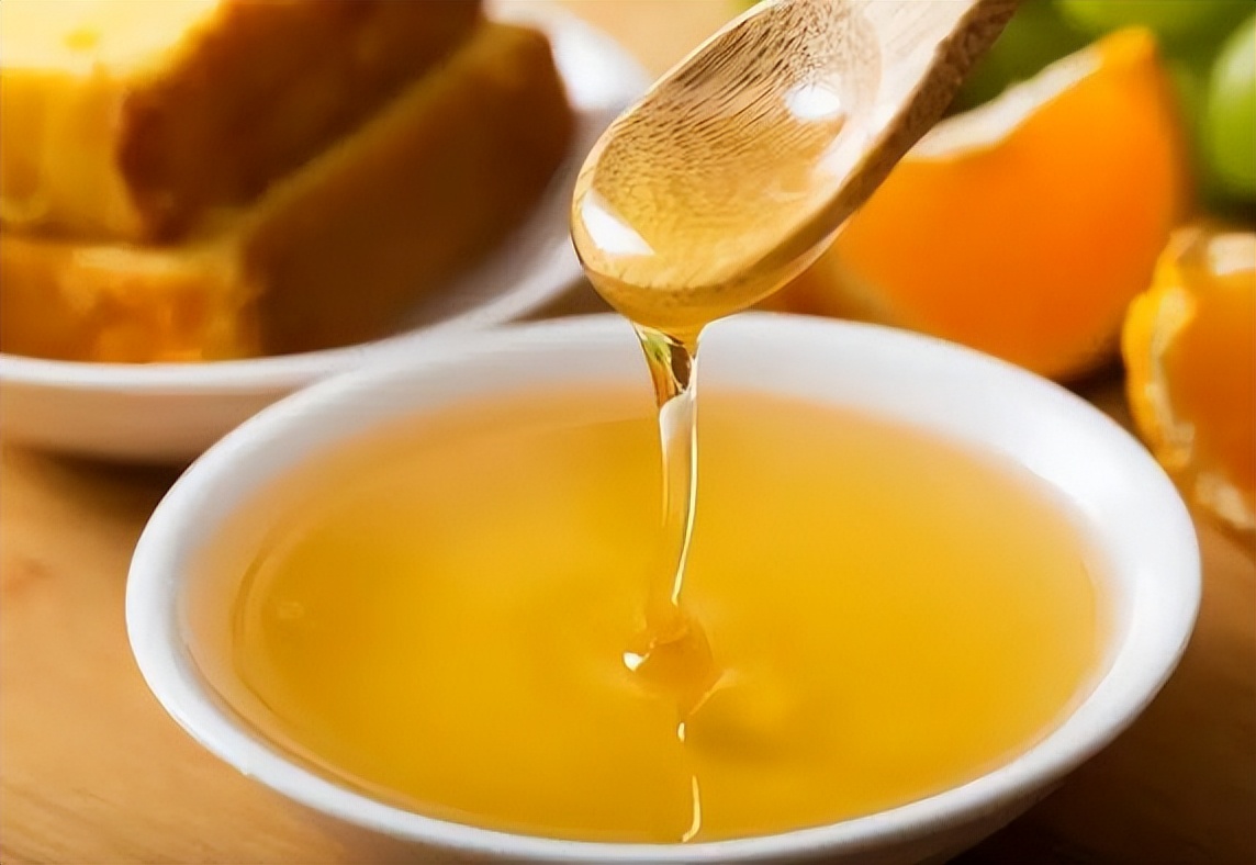 好的蜂蜜的鉴别方法,怎样识别蜂蜜的质量好坏呢