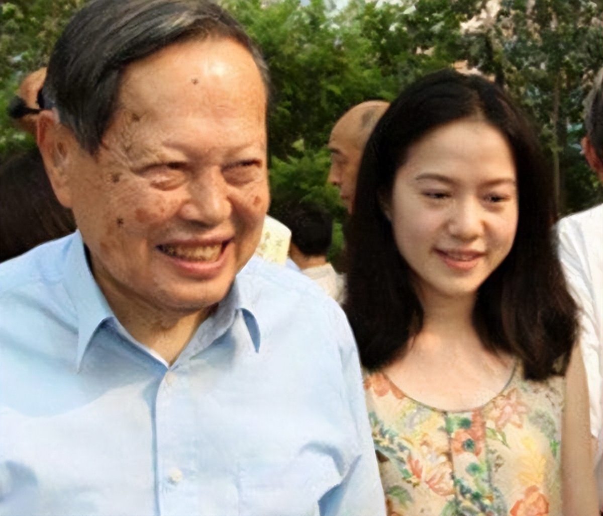 翁帆说出自己嫁给杨振宁的原因,41岁的翁帆当年为什么嫁给杨振宁