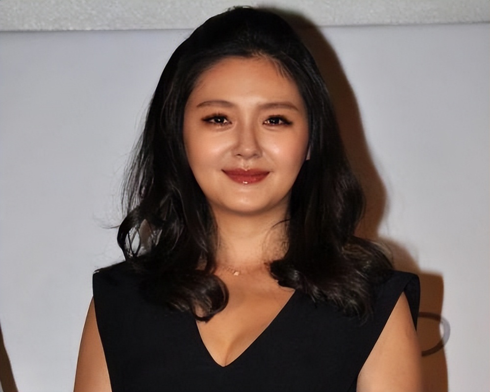 大S买情趣吊带，刷汪小菲的卡，单次最高消费达100多万新台币