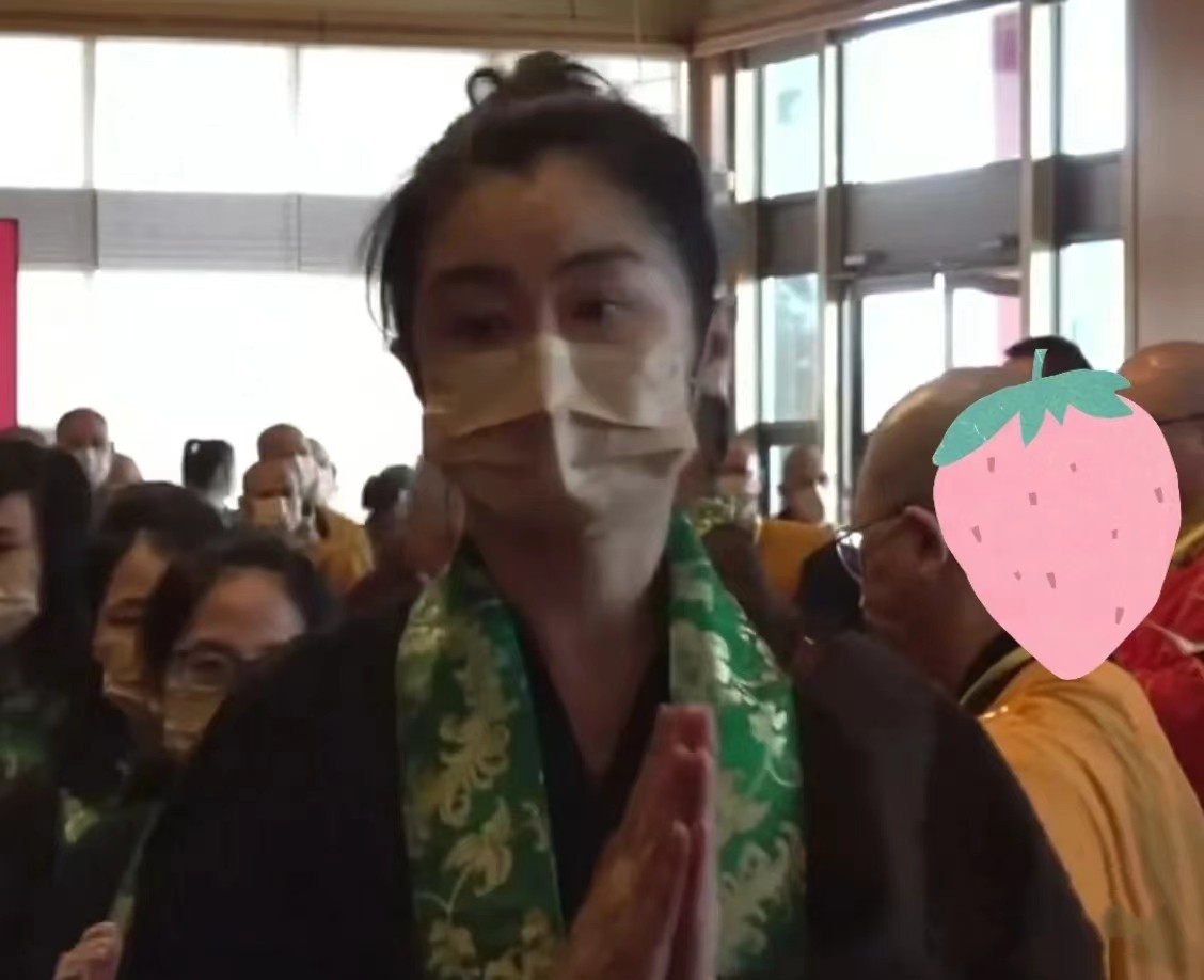 53岁王祖贤皮肤松弛,55岁王祖贤近照曝光美到像精修图