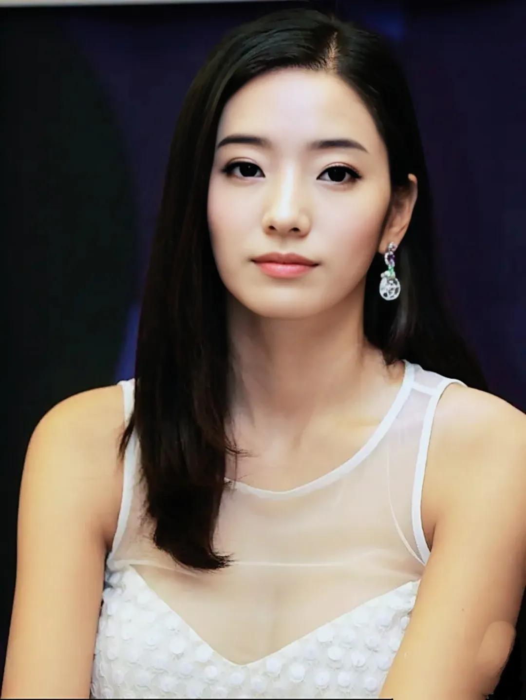 韩国女演员韩彩英,韩国芭比韩彩英