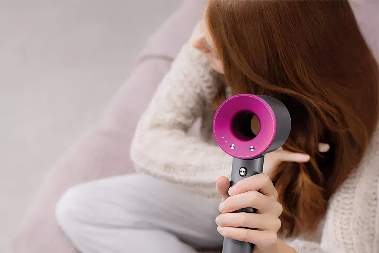 电吹风引发火灾视频,什么电吹风经济又实用