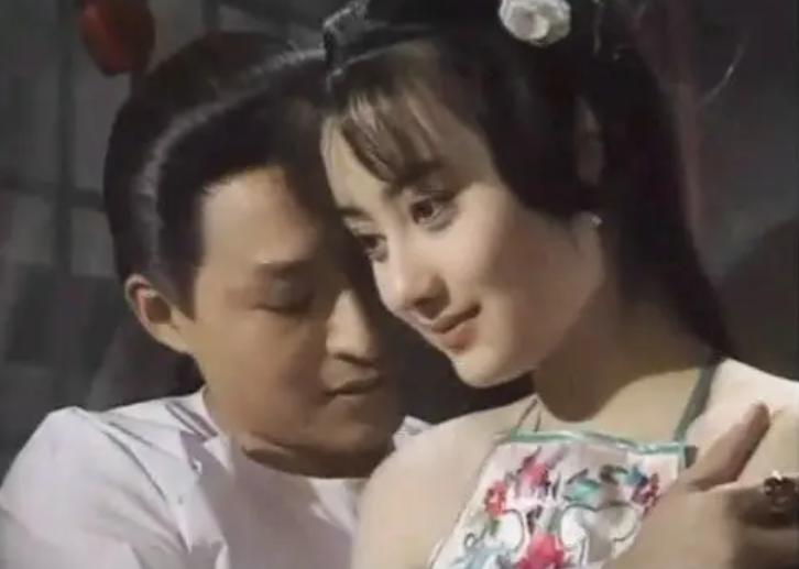 马景涛琼瑶青青河边草精彩片段,琼瑶的梅花三弄陈德容和马景涛