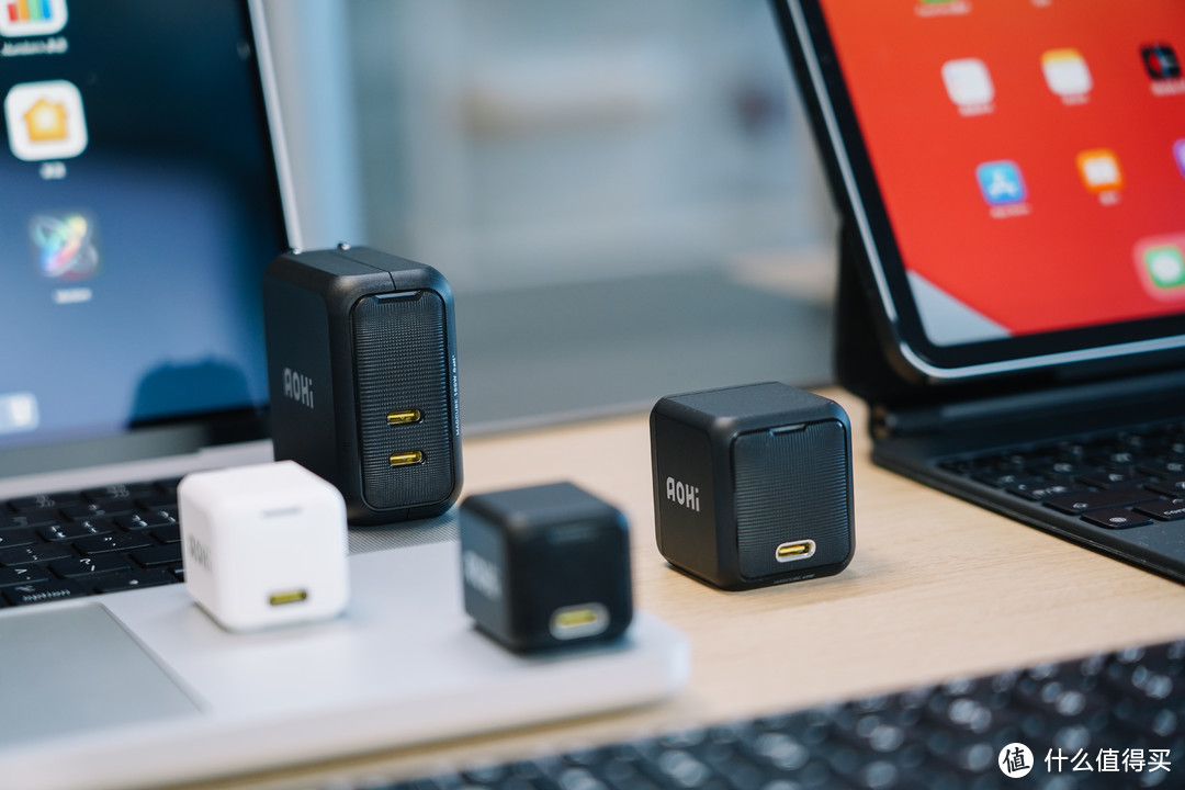 aohi100w双口氮化镓充电器测评,aohi充电器测评140w