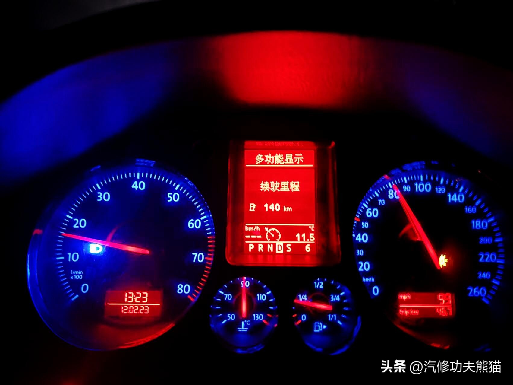 父亲老车翻新修复,父亲去世留下了的车去翻新