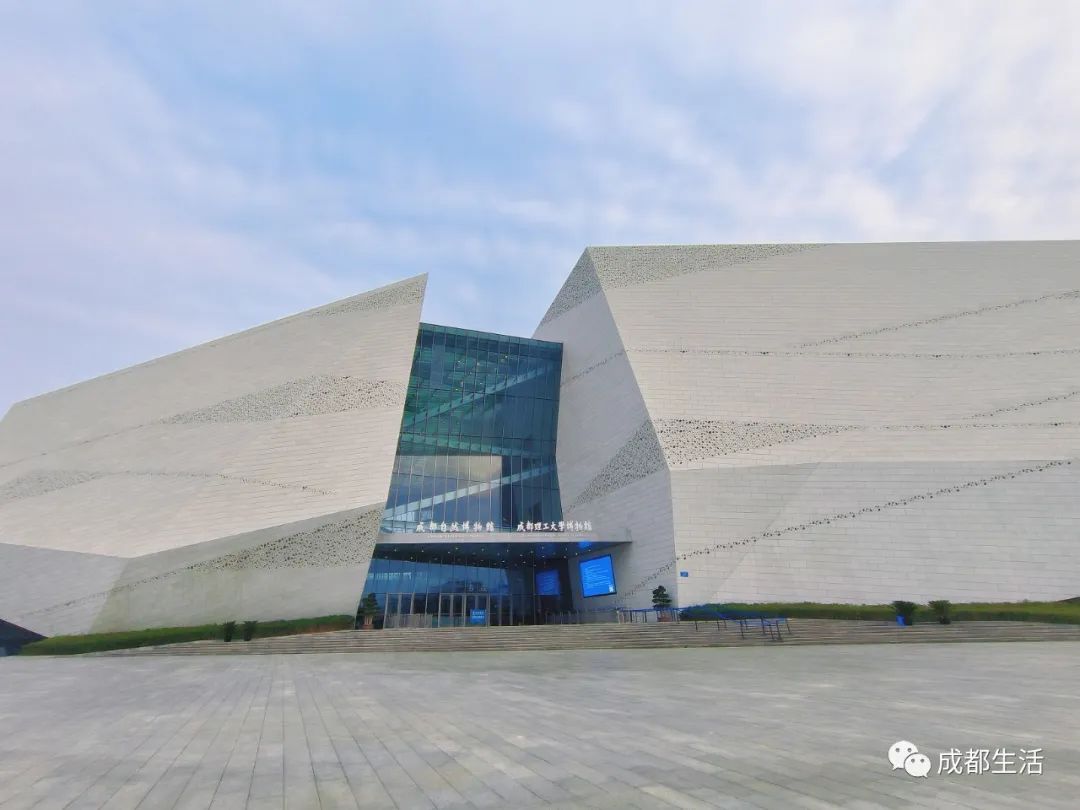 最详细成都旅游攻略,三天成都旅游全攻略