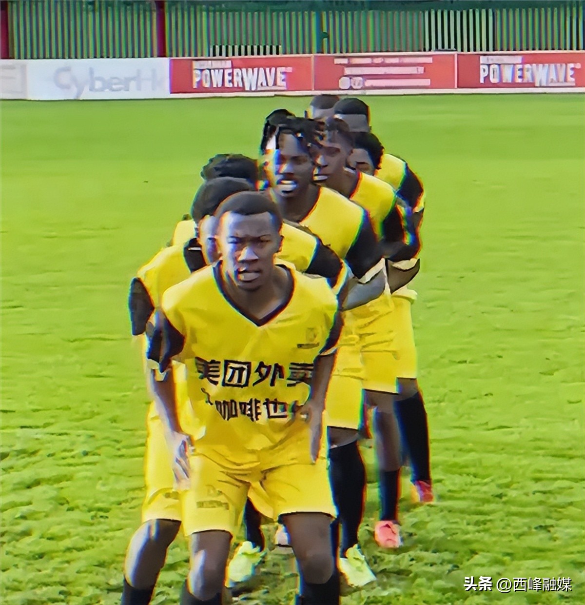 加纳球衣撞衫外卖小哥狗狗,加纳世界杯球衣