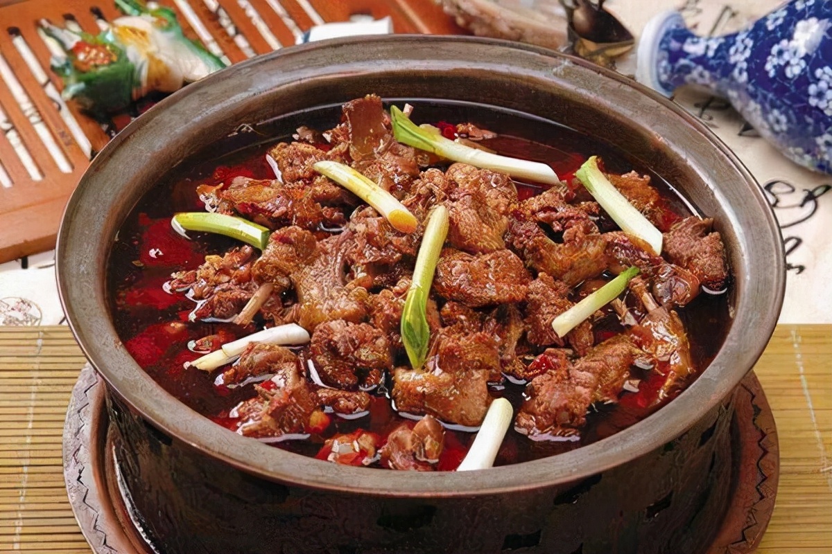 毒狗针究竟有多毒？专家：毒狗针有几种，有一种毒死的狗千万别吃