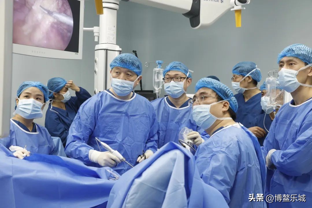 上海名医飞赴乐城主刀，瑞金海南医院完成一例高难度直肠癌手术