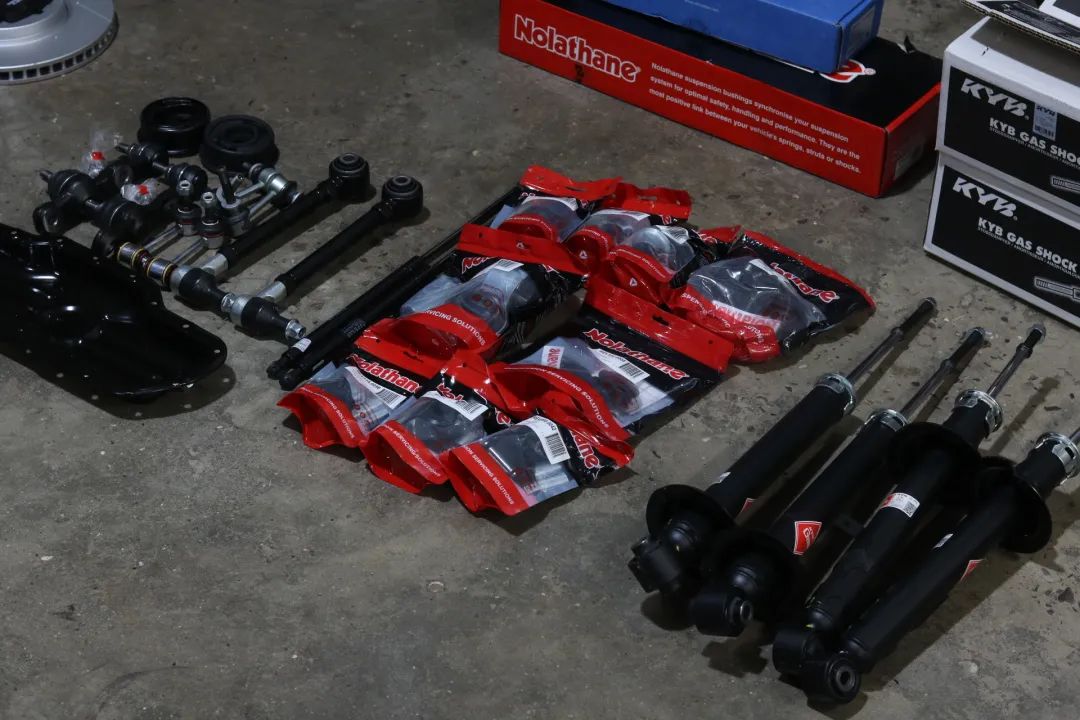 老爷子12代皇冠,12代丰田皇冠翻新改造全过程