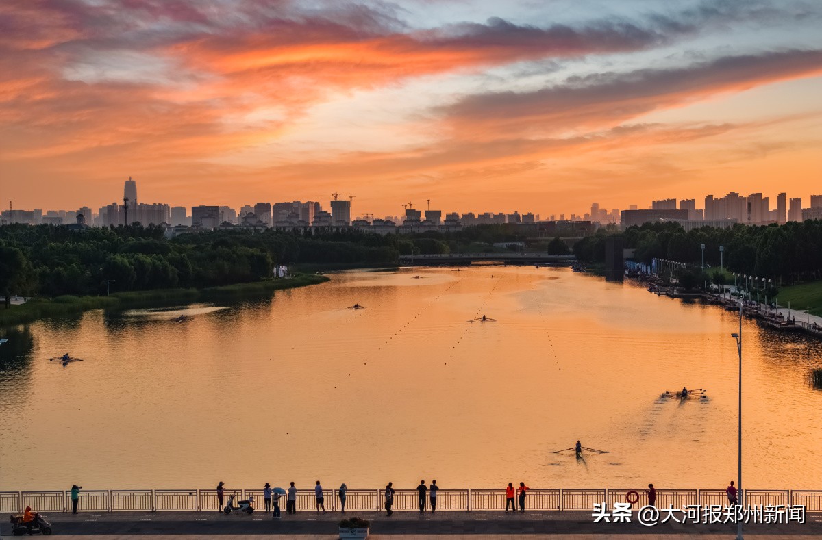 龙子湖高校赛艇挑战赛,赛艇队在龙子湖