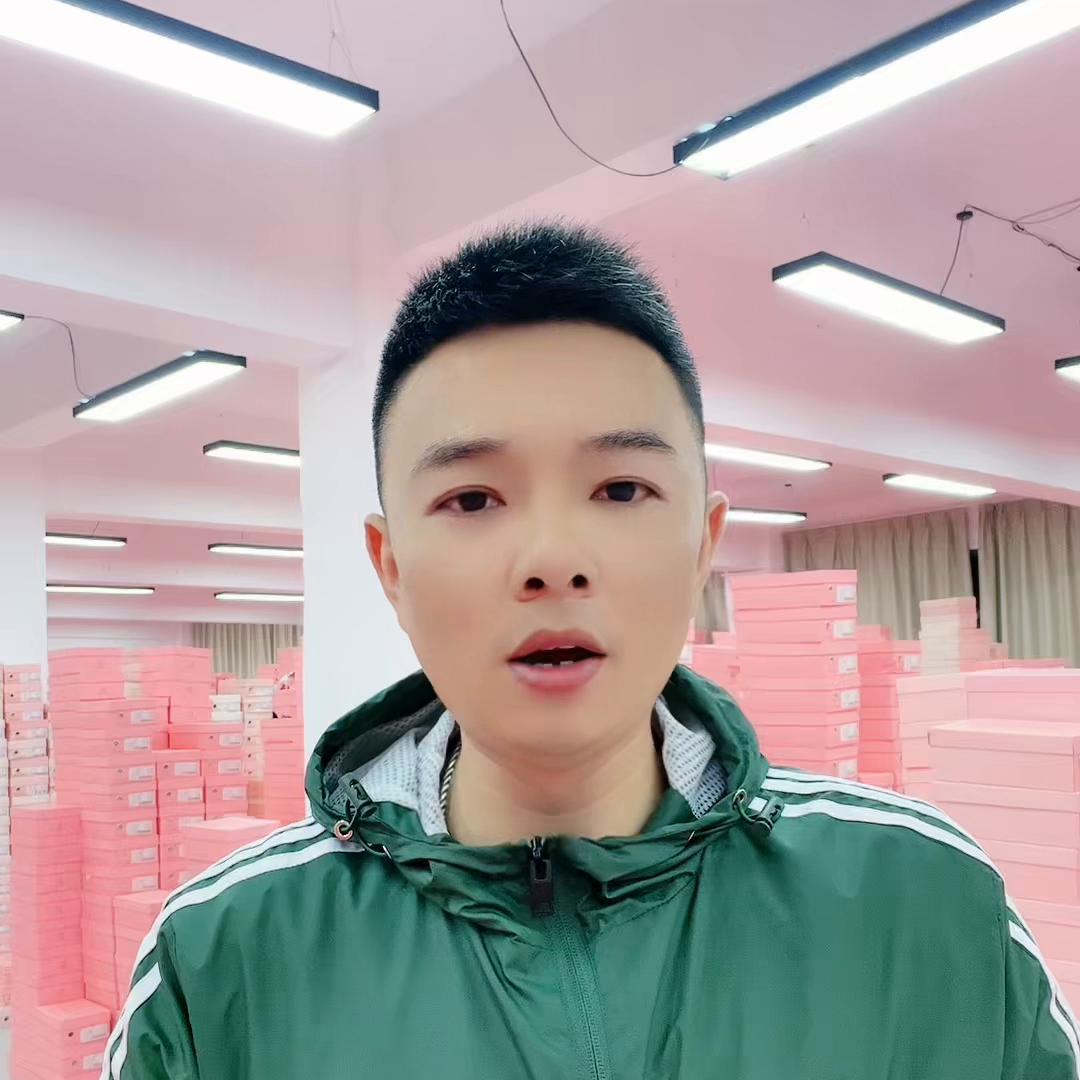 同样的问题它也影射到打脚磨脚掉跟的情况，当你的鞋子不合...