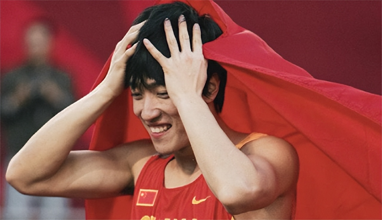 刘翔不生育原因,世界飞人刘翔退役