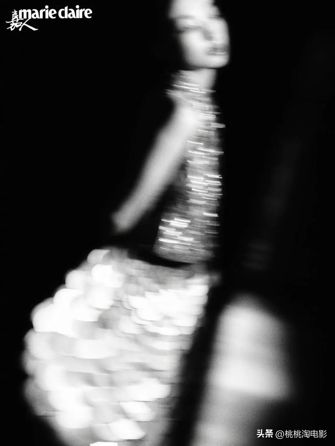 周冬雨嘉人封面生成图片,周冬雨影后图