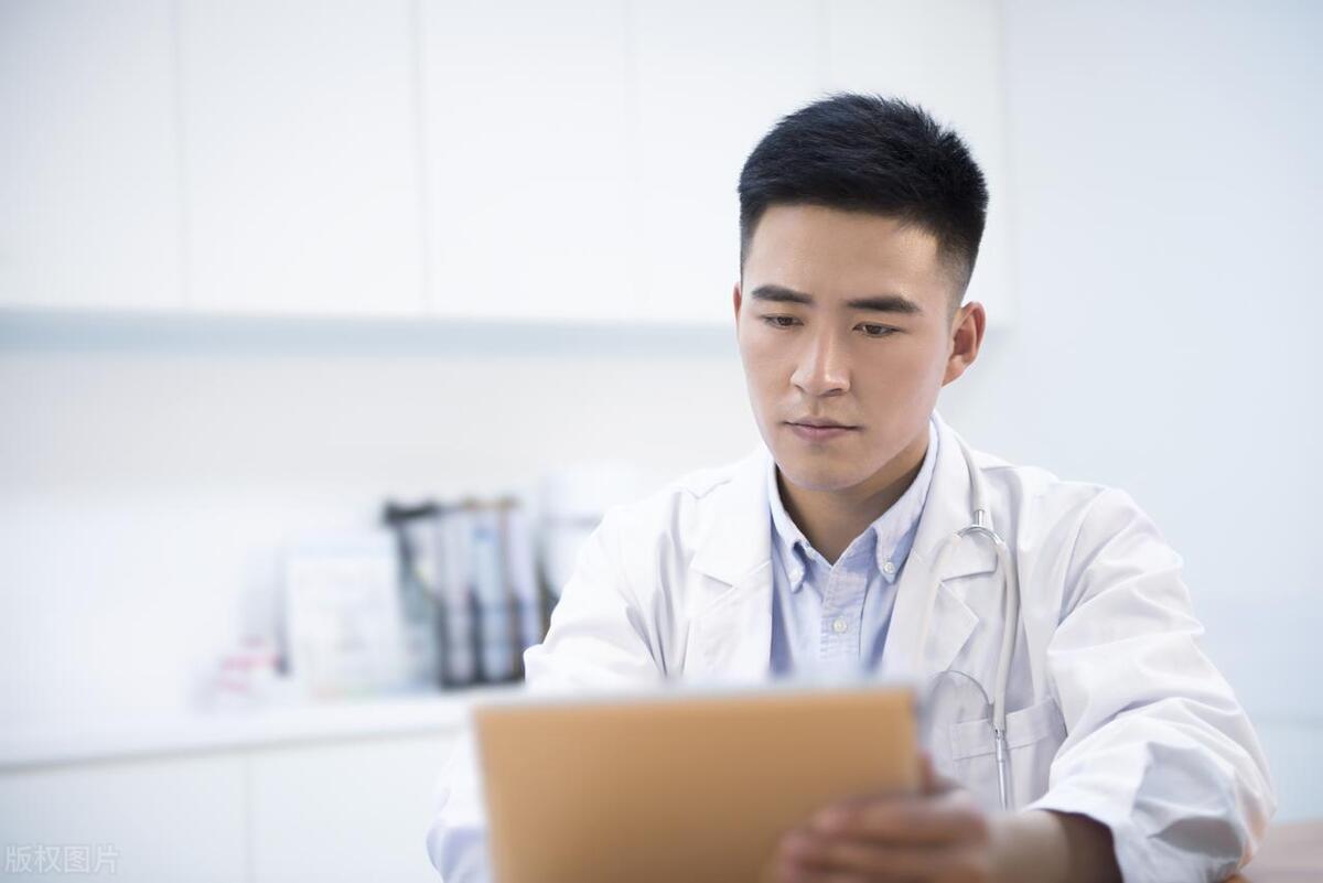 眼部毛囊型白癜风怎么治,眼部白癜风怎么治