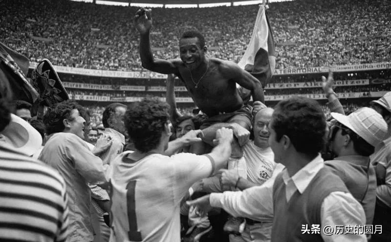 贝利马拉多纳惺惺相惜,贝利马拉多纳梅西