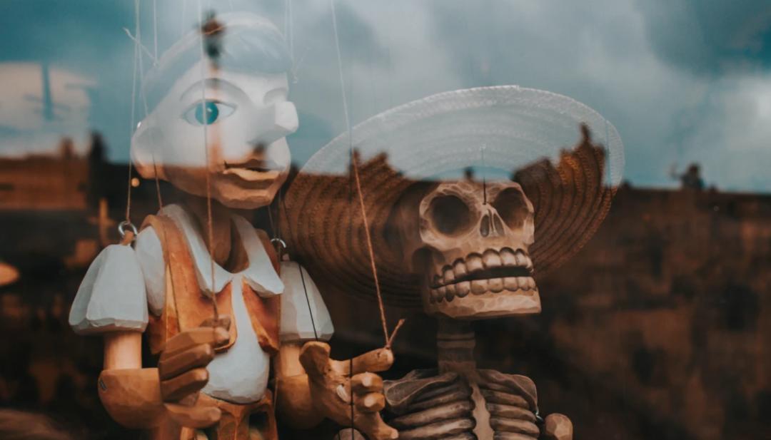 你微信里的表情包女孩，自杀去世了，年仅16岁……