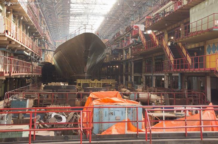 俄罗斯多次传出要购买中国军舰，为何没有下文，只是没钱？