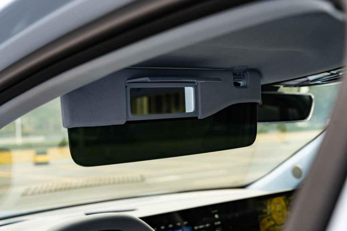 听说夏天和海边绝配？开着岚图追光，尽情享受盛夏浪漫和清凉