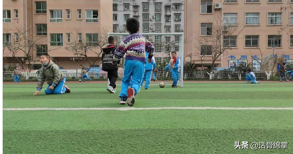 张琳艳家乡看女足夺冠,张琳艳冠军采访