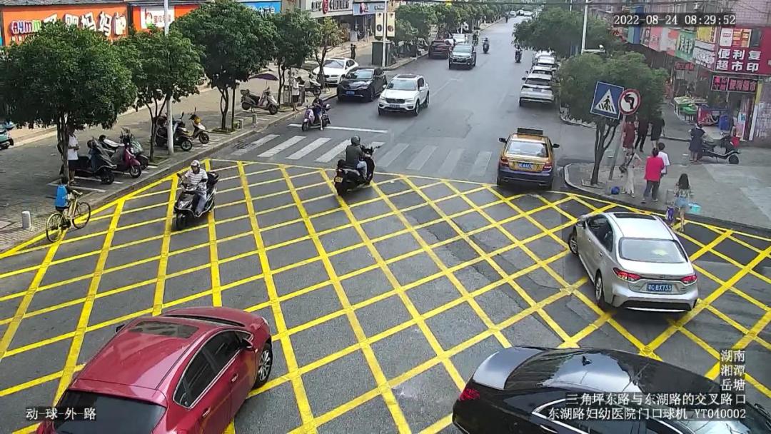 湘潭哪些地方抓拍摩托车走红灯,湘潭河口红绿灯有抓拍违章吗