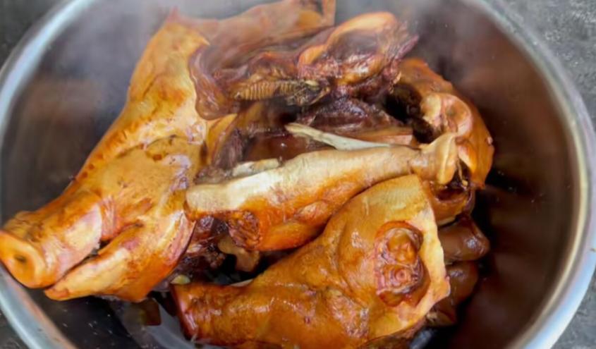 山东大哥300元起步，卖卤猪头30年，自称天下第一脸，一天流水3万