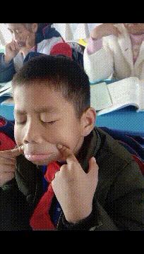 网恋奔现大型翻车纯属尴尬,网恋奔现兄弟们这算翻车吗