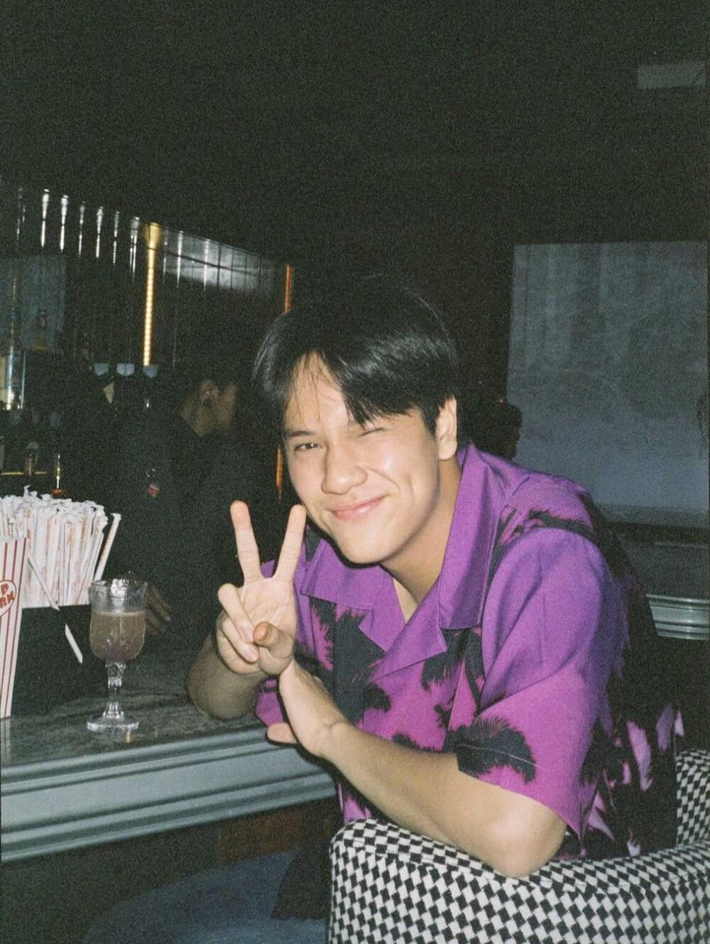 他泰一眼万年的外观2：南农的酒窝，呆的喉结，普明的耳边痣