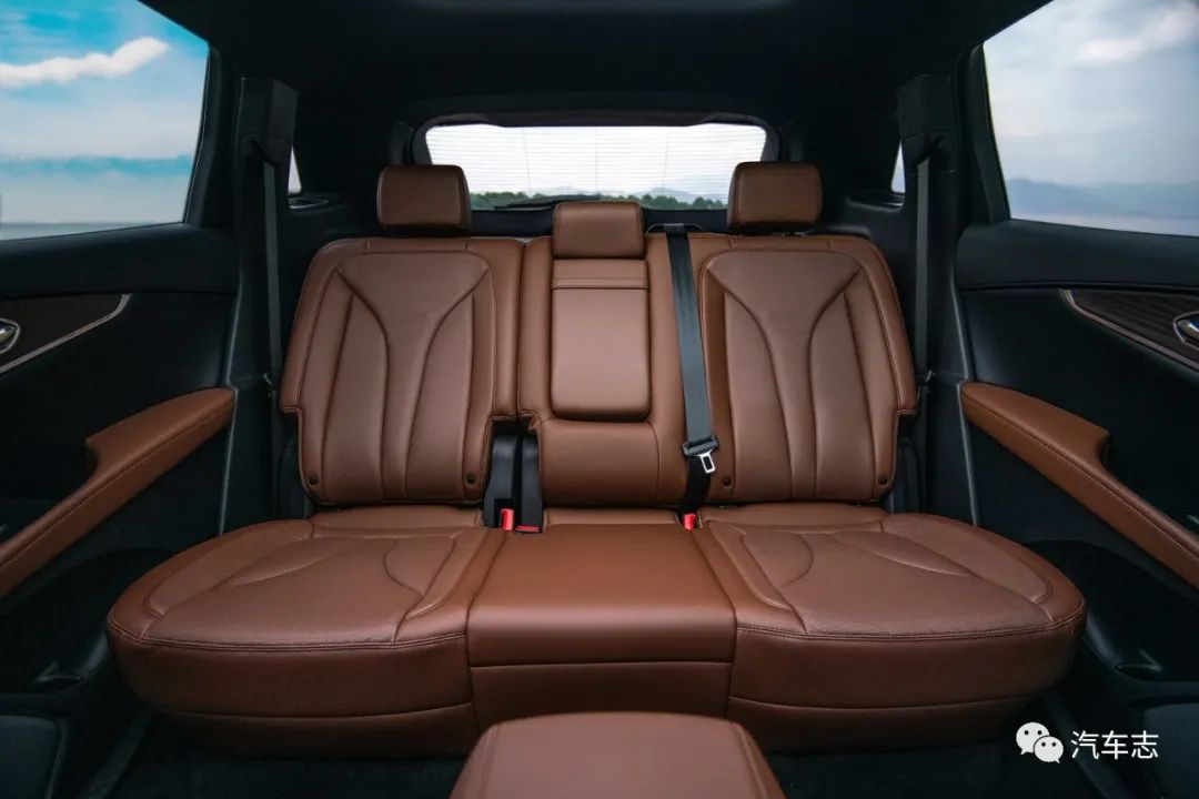 林肯航海家四驱尊耀版2.7tv6,国产长安林肯suv航海家v6配置参数