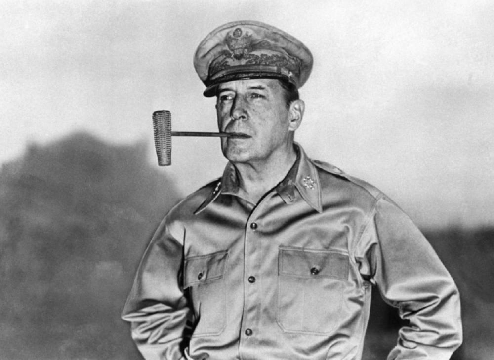 1986年华莱士问：台湾有何必要同大陆统一？邓公耐心说出三个原因