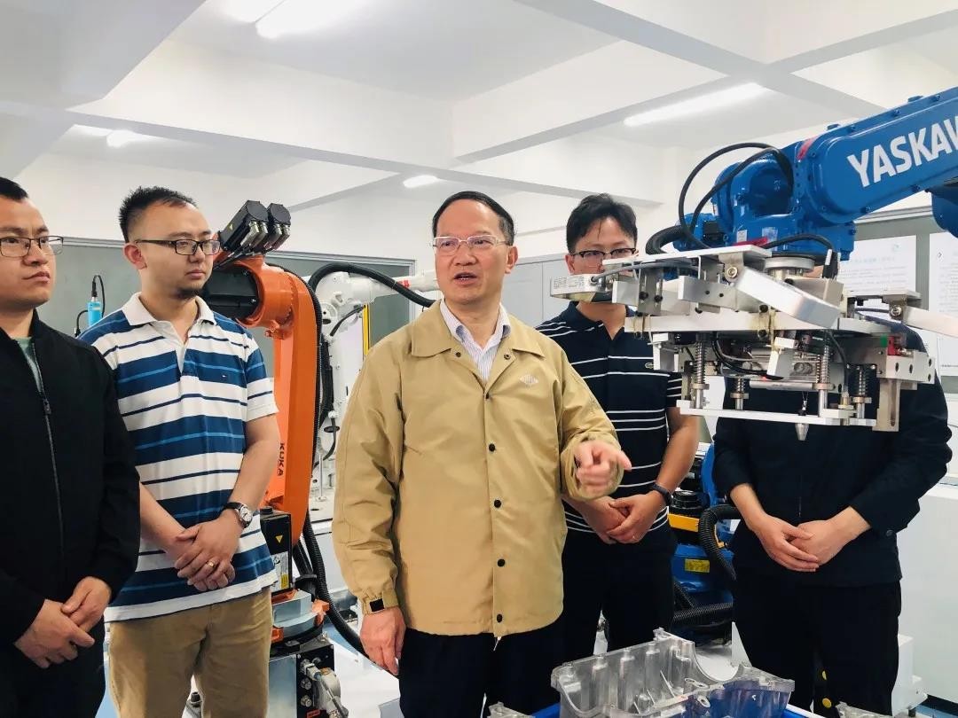 千秋作卷朗诵,千秋作卷山河为答怎么读