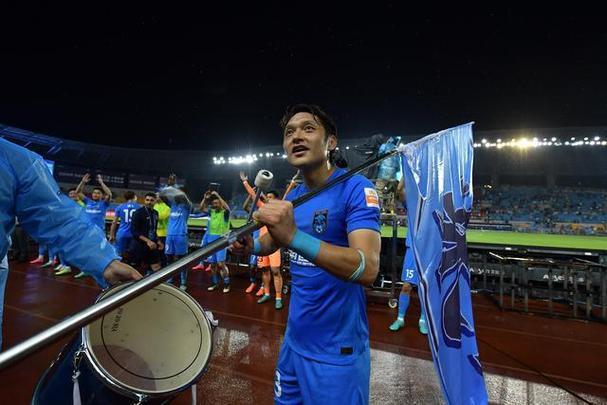 年近40，依旧场均45分钟，“小将”挑明原因：中超水平不如5年前