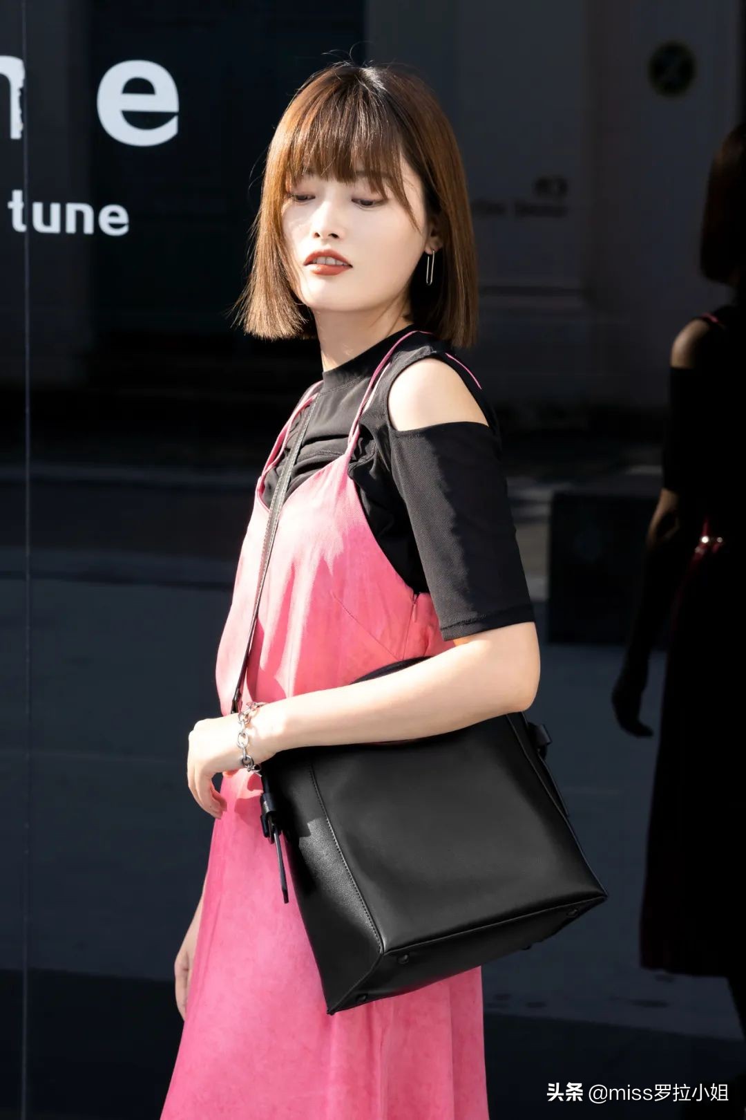袁咏仪买名牌包包,袁咏仪同款小包