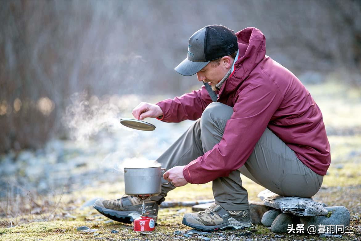 徒步滤水,野外水净化的最佳方法