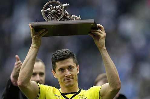 当今世界足坛十大球员,世界足坛历史十大中锋