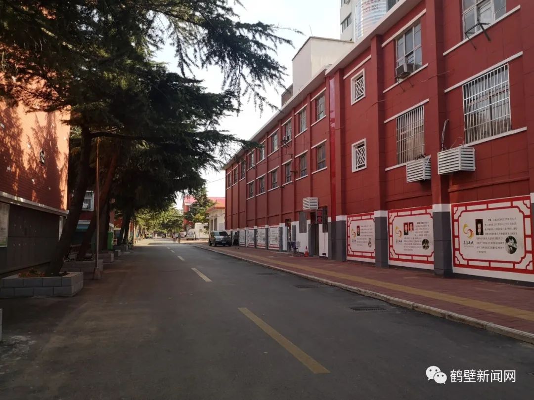 一男子十万买8套房,一男子用十万买了8套房