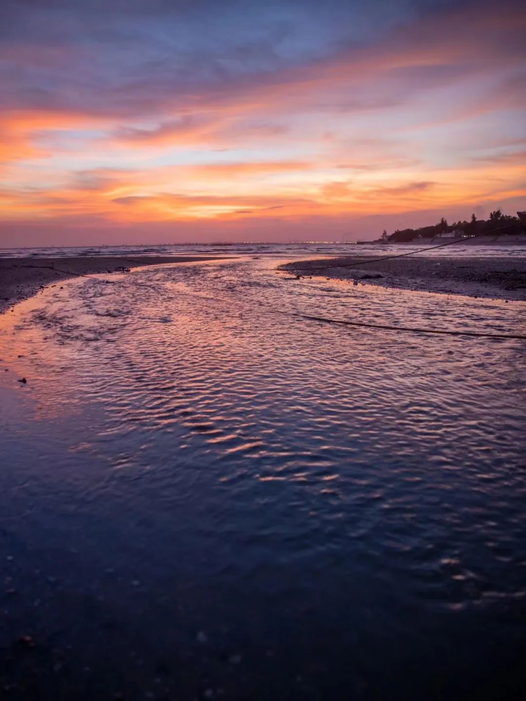 回到早睡早起的日子,回老家朝九晚五