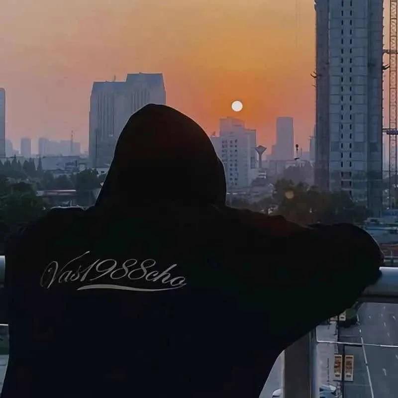 成熟稳重痞帅的男人头像,成熟痞帅男头像