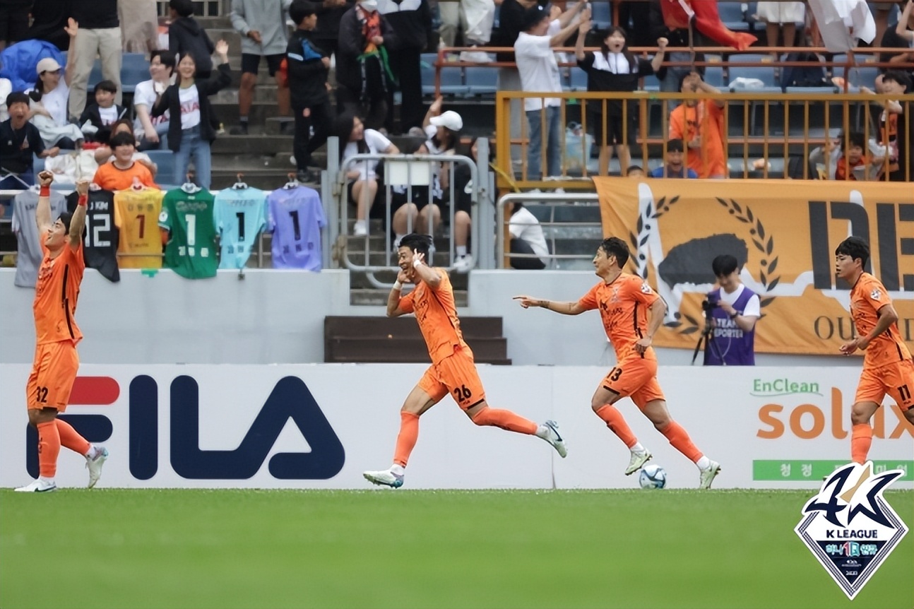 韩足对中国足球赛直播,韩足今日预测