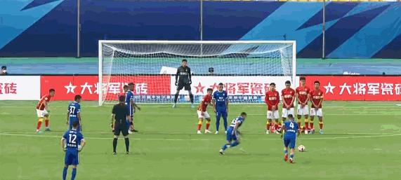 斯坦丘点球破门视频,斯坦丘直接任意球破门纪录