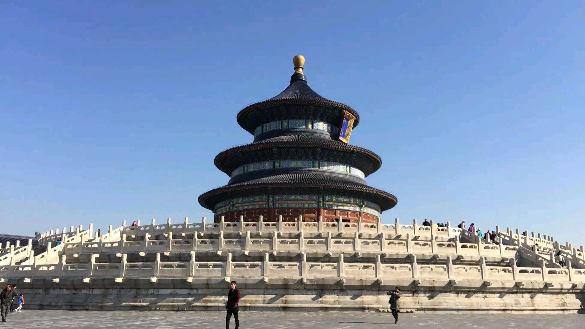 中国四大直辖市，拥有国家5*级A**旅游景区25个，列举出来共享