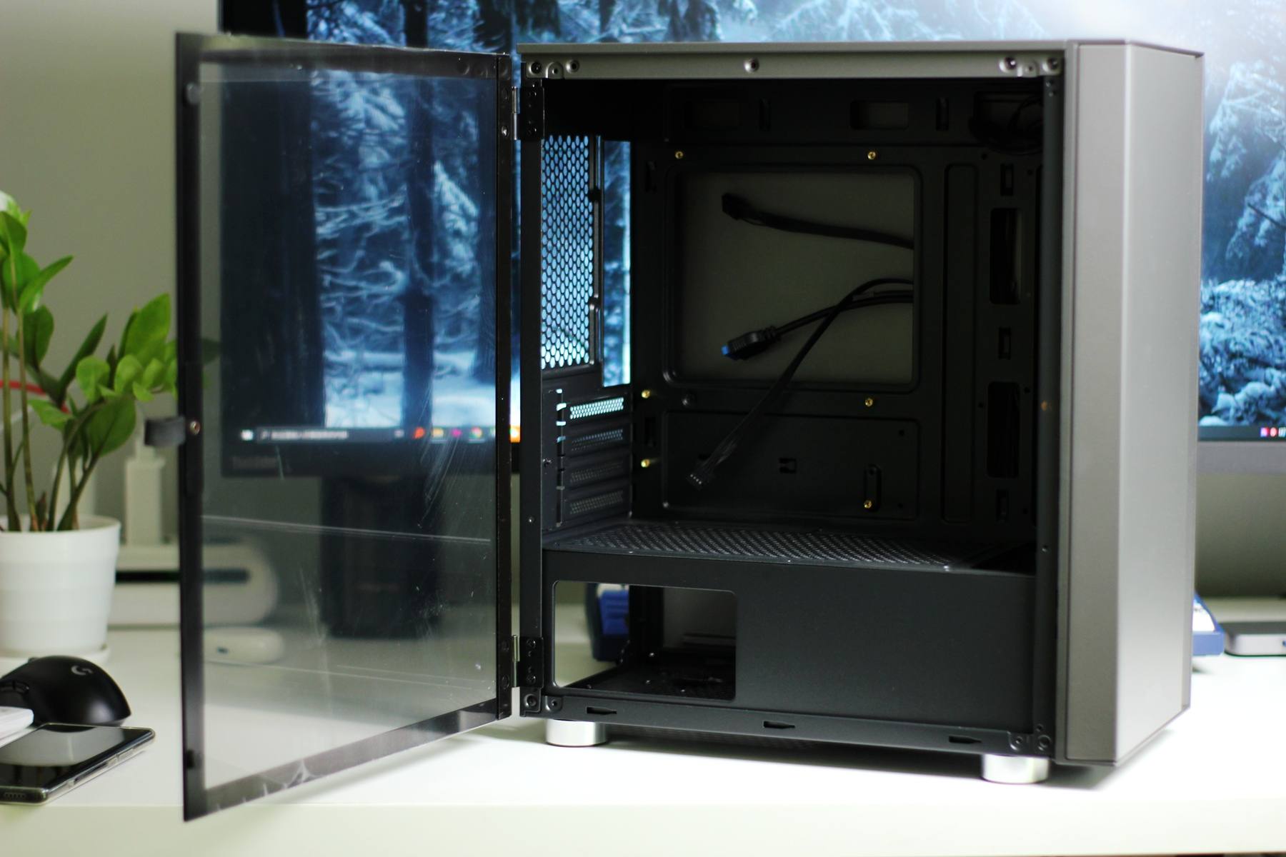 低调务实的办公电脑之选：超频三光愈2钛灰色机箱+EF120风扇