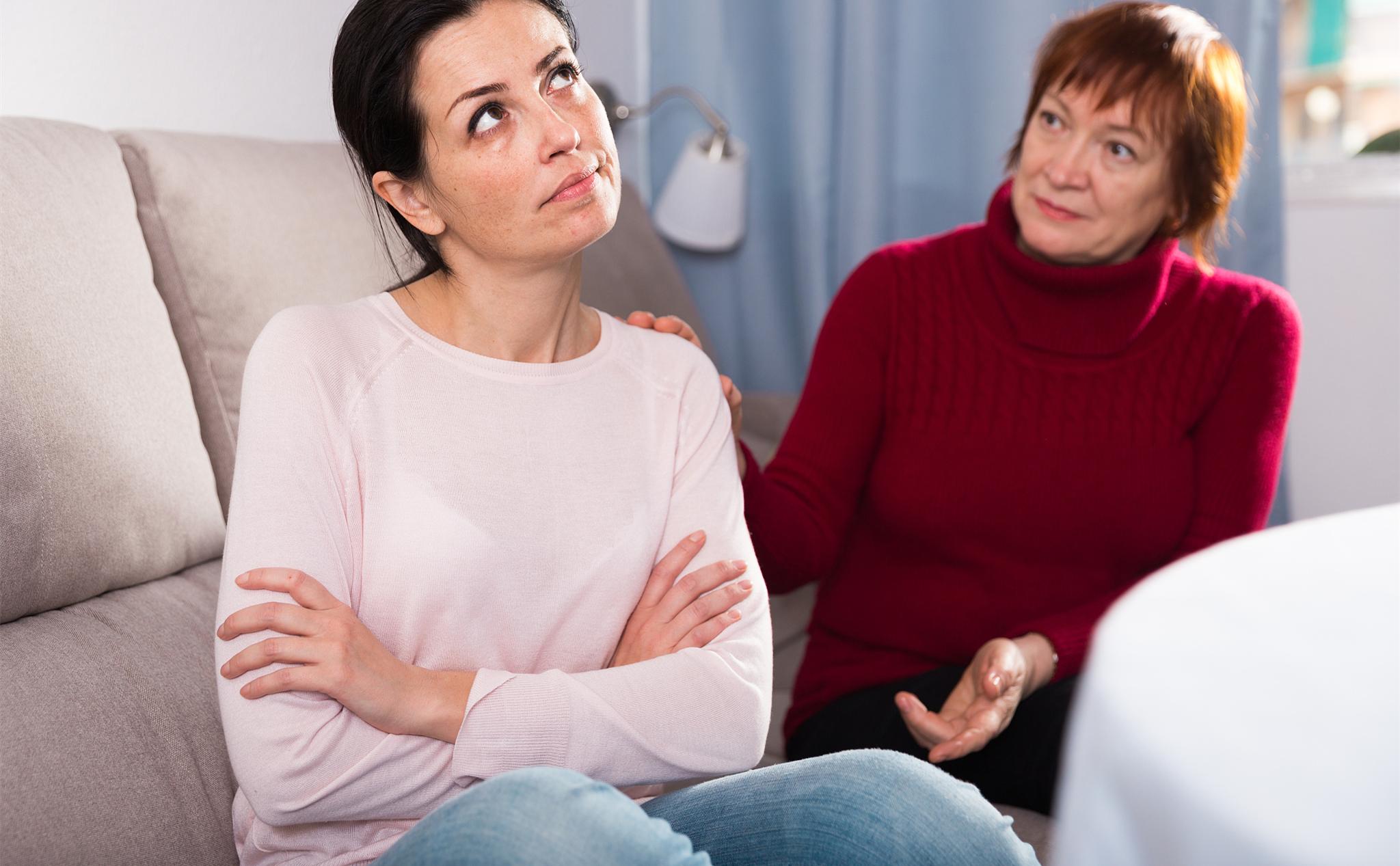 3年前，听妈话婚姻AA，3年后，他攒了12万，我买电脑还得分期