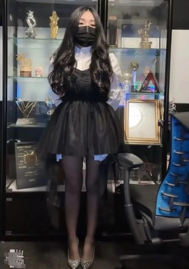 小团团直播间露脸p图,小团团直播不慎露脸小团团是谁