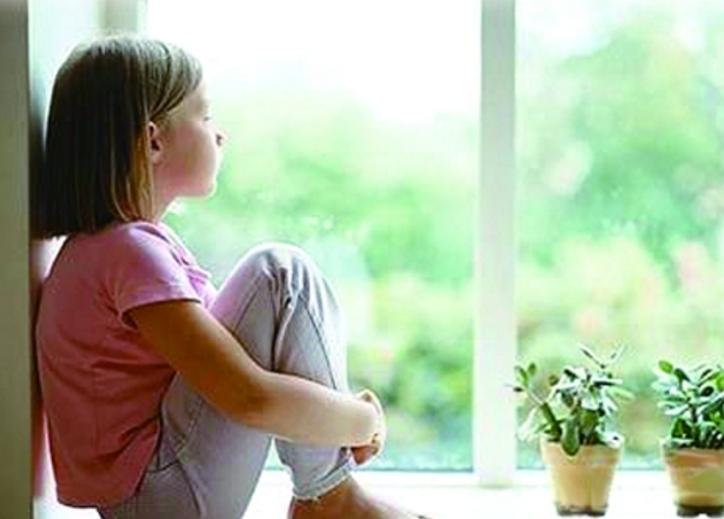 13岁女孩抑郁症有自残,青春期女孩抑郁症有自残